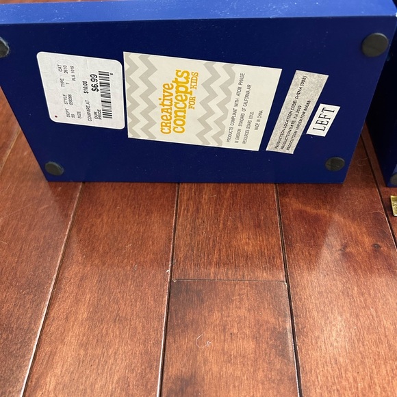 T. Rex Dinosaur Bookends Blue and Green 7 Inches Wide - Picture 3 of 5